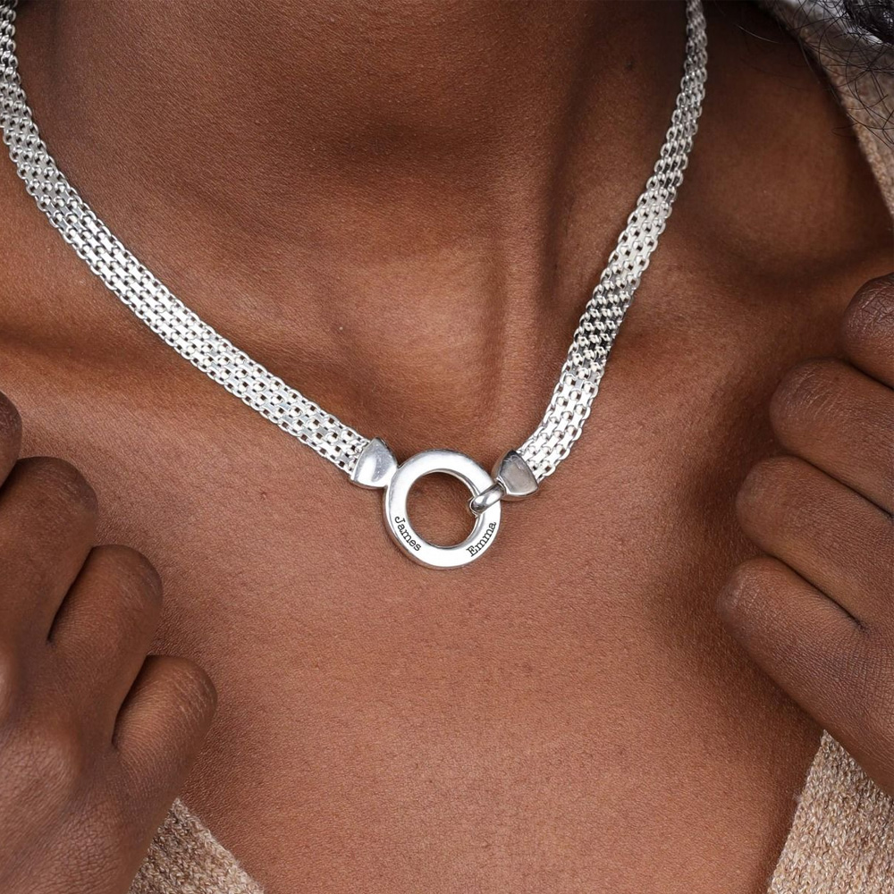 Personalized Family Circle Herringbone Name Necklace